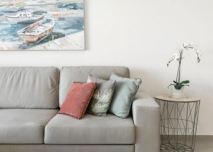 Zahra Place - Stylish Flat